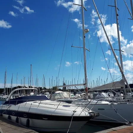 Quai Malfato Abbaye Du Cap 아파트