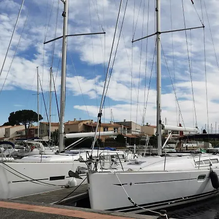Quai Malfato Abbaye Du Cap *
