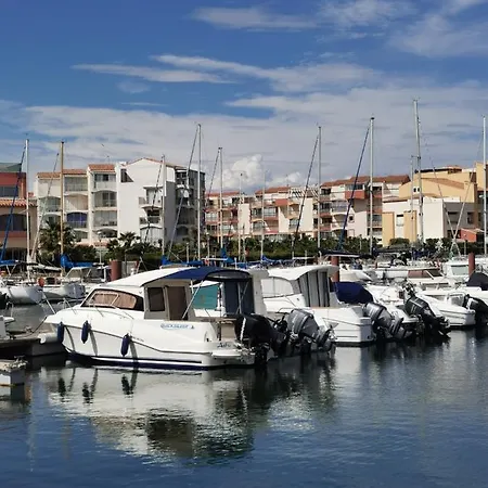아파트 Quai Malfato Abbaye Du Cap 아그